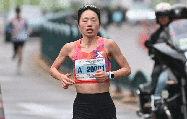 "最快女护士"退赛引争议:辞职后连夺两冠折现超20万
