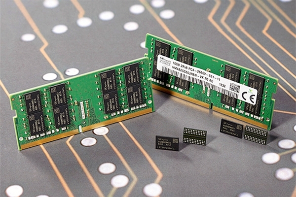 内存市场冰火两重天:DDR4价格单月暴跌16% DDR5还得涨