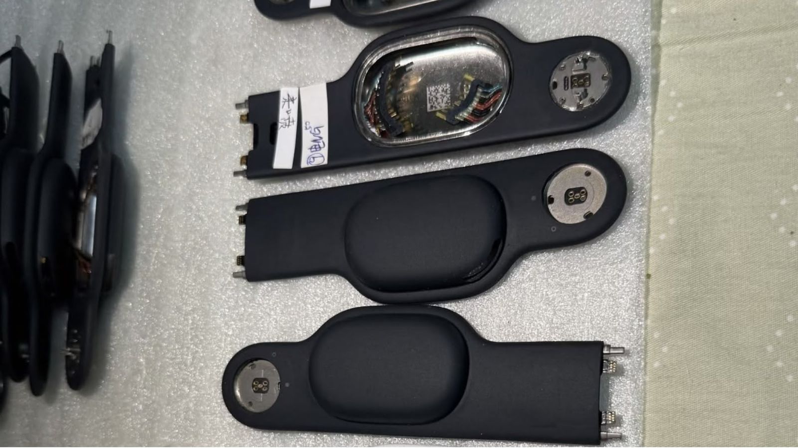 黑色版Apple Vision Pro零部件再度曝光 被指属于第二代