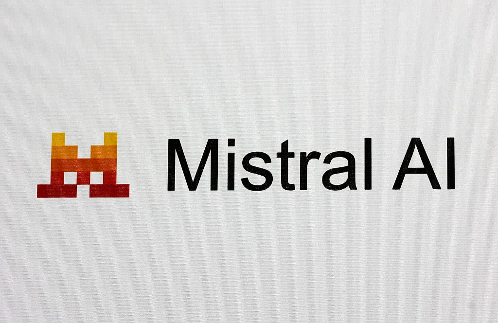 Mistral AI CEO:拟自研芯片 同步加码基础设施建设
