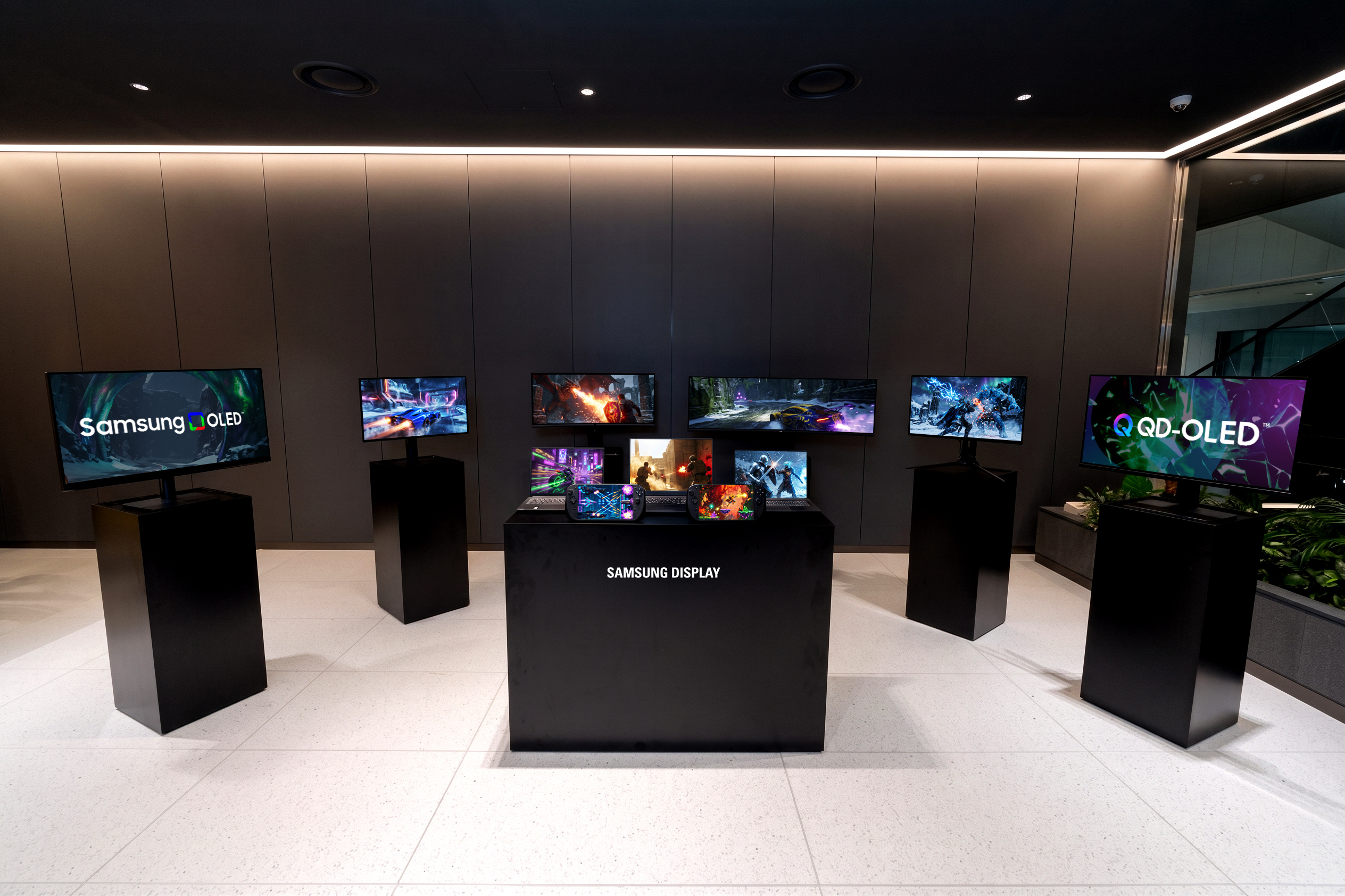 三星发布全球首款4K 360Hz Penta Tandem OLED显示器