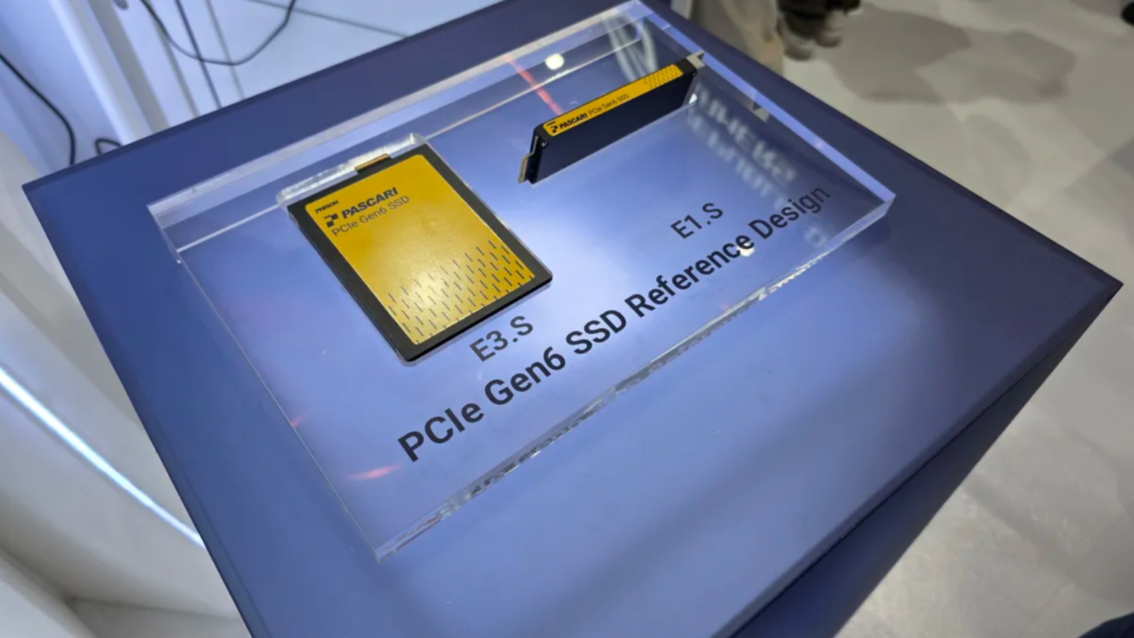 群联展示新款PCIe 6.0 16通道X3控制器 速度可达28000MB/秒