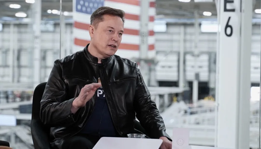 SpaceX即将上市 马斯克亮出AI卫星造势:比造星链更容易