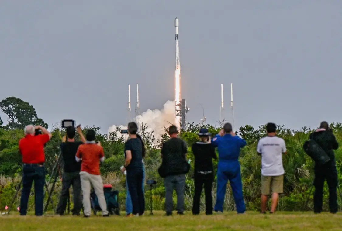 消息称SpaceX IPO认购接近四倍 超募逾2500亿美元