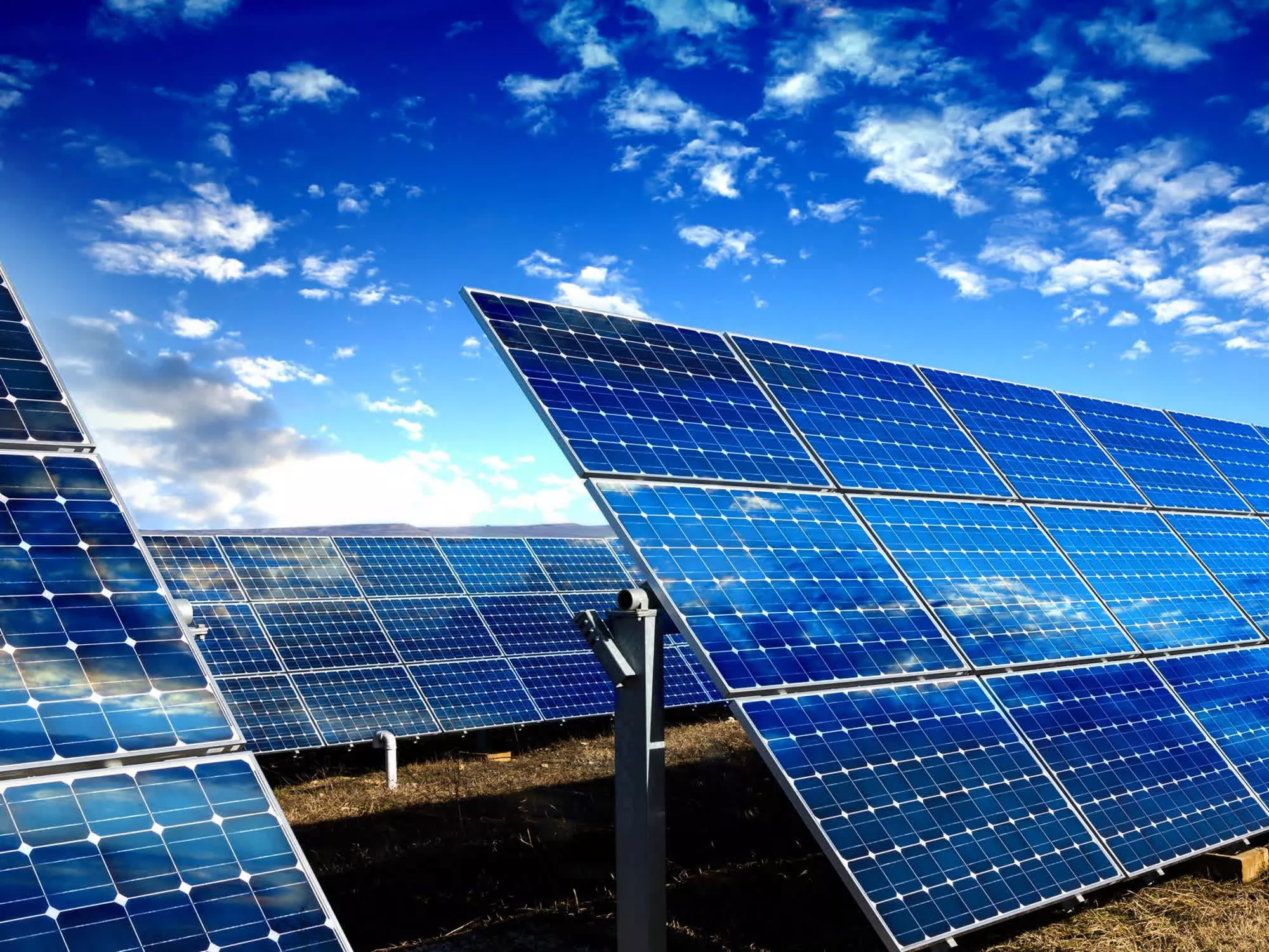 美国2026年首次单月太阳能发电量超过燃煤