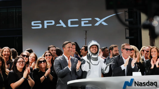 SpaceX创下纪录的IPO数日后发行债券 披露现金储备超1000亿美元