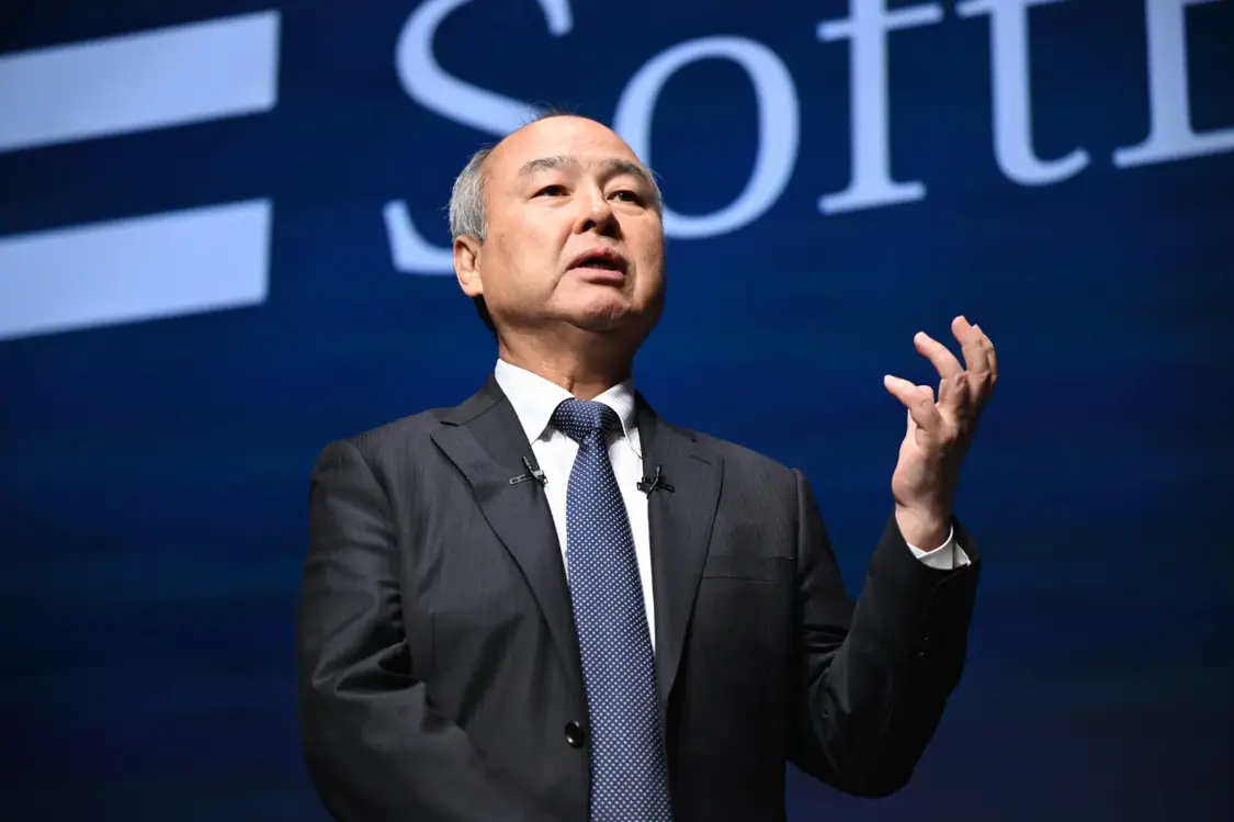 孙正义给马斯克泼冷水:太空数据中心意义不大 地球算力决定AI竞赛
