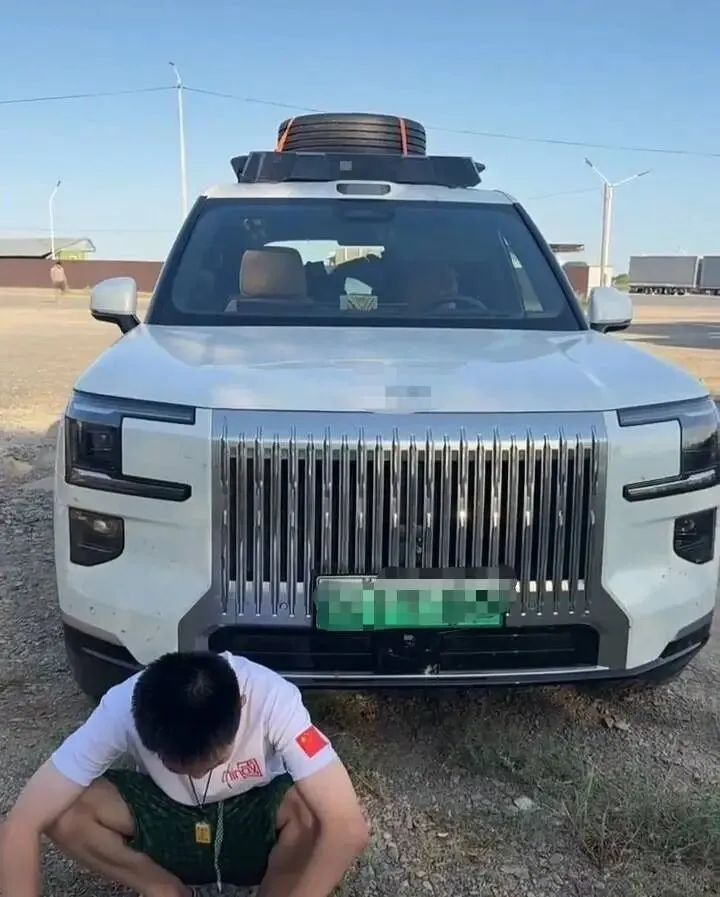 跨境自驾新能源车突遭远程锁车30小时 智能功能全面瘫痪