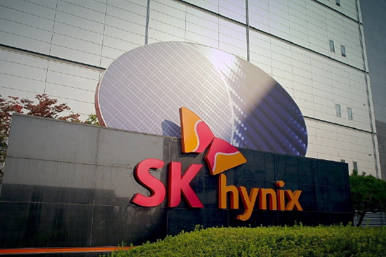 SK海力士称AI需求没有见顶 但未回应中国内存厂商产能威胁