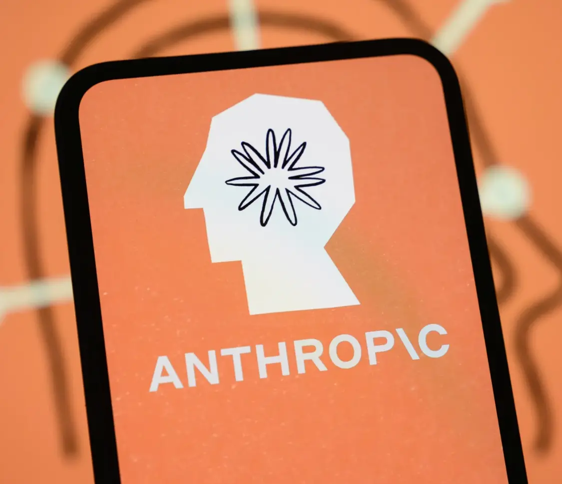消息称Anthropic组建自研芯片团队 打造Claude专属硬件生态