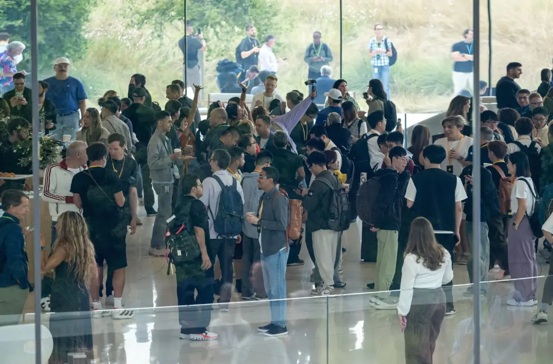 古尔曼:苹果秋季发布会很可能定档9月9日 新iPhone预售避开9·11