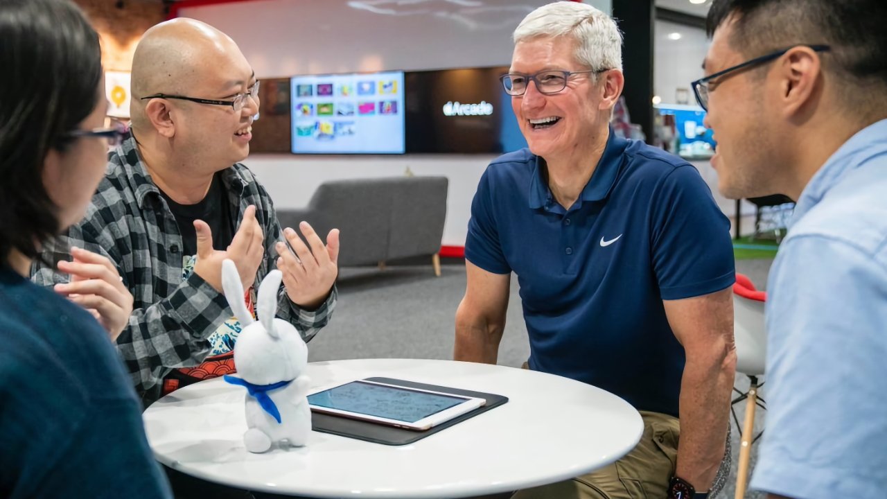 Tim Cook亲自推动十年 苹果折叠版iPhone或成其任内最后一款产品