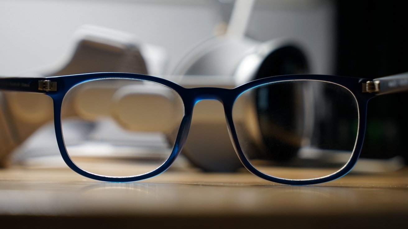 分析师预测苹果将于2027年推出智能眼镜 下一代Apple Vision Pro推迟至2028年发布