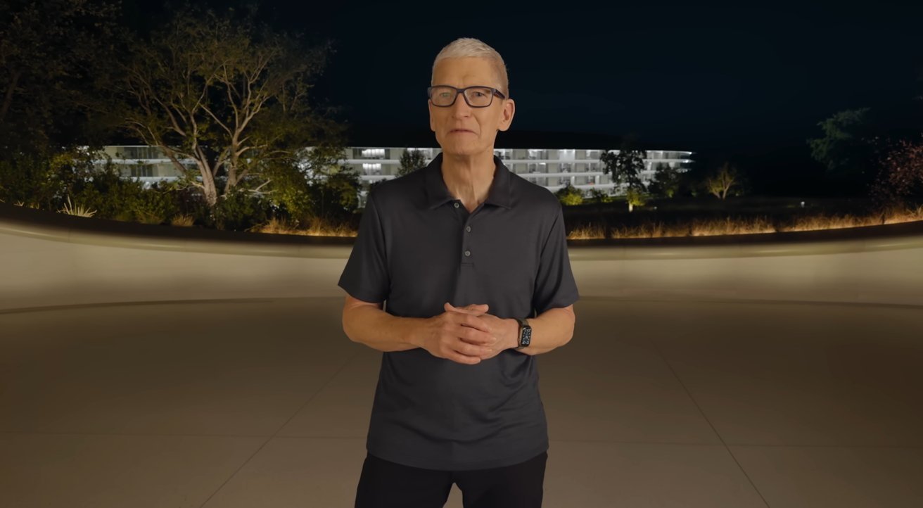 Tim Cook卸任苹果CEO后首次访华 强调扩大在华业务布局